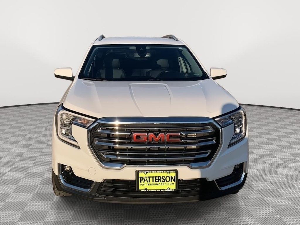 Used 2024 GMC Terrain SLT SUV