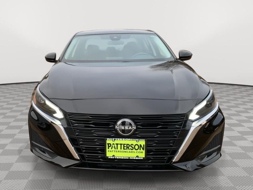 Used 2023 Nissan Altima 2.5 SV Sedan