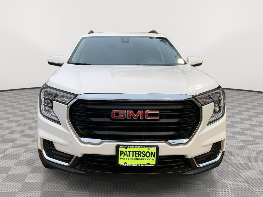 Used 2024 GMC Terrain SLE SUV