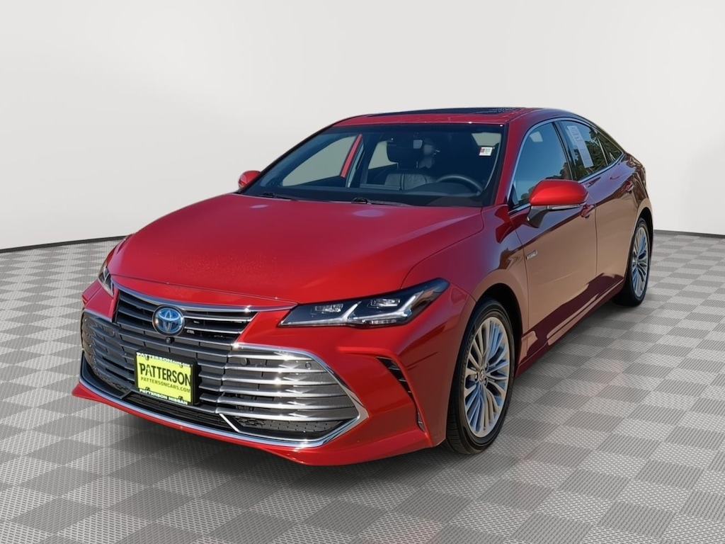 Used 2021 Toyota Avalon Hybrid Limited Sedan