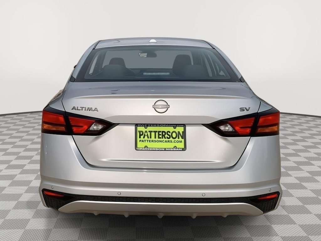Used 2024 Nissan Altima 2.5 SV Sedan