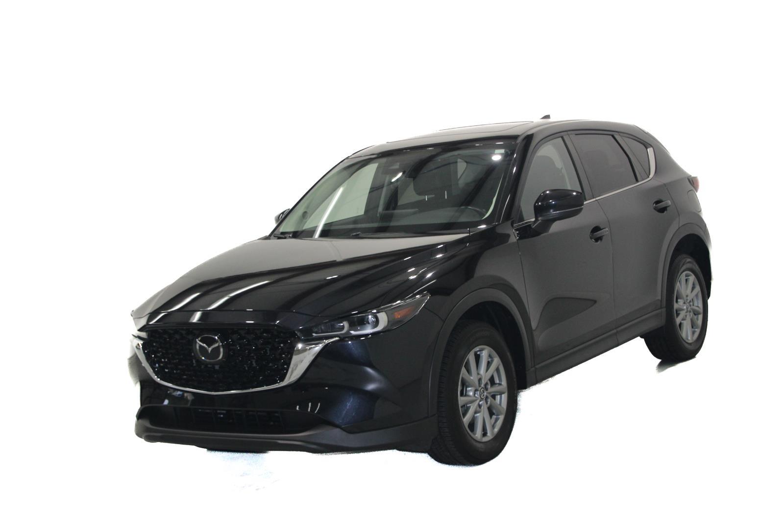 2023 Mazda CX-5 2.5 S Preferred photo 3