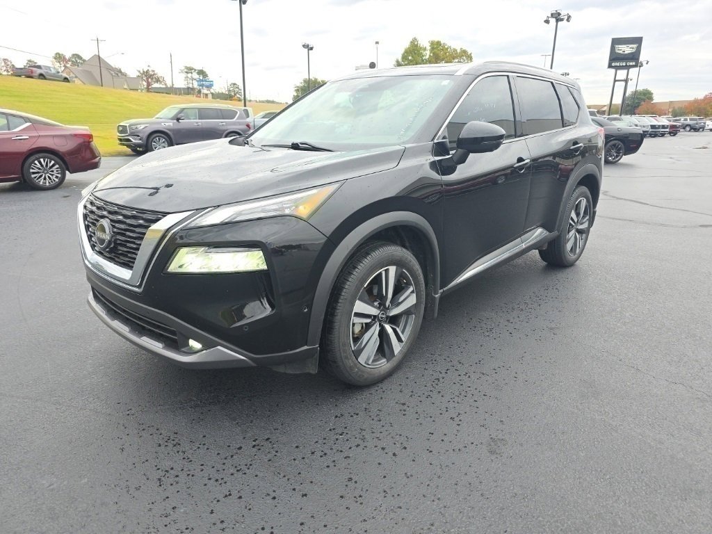 2022 Nissan Rogue SL's photo