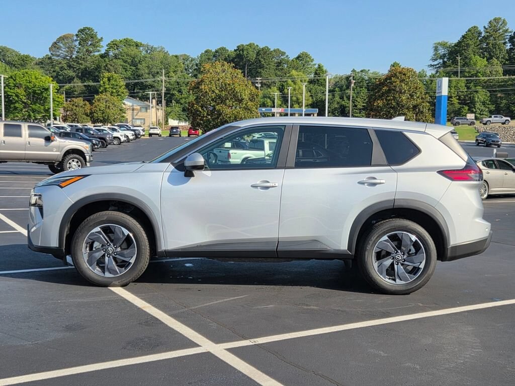 Used 2025 Nissan Rogue SV