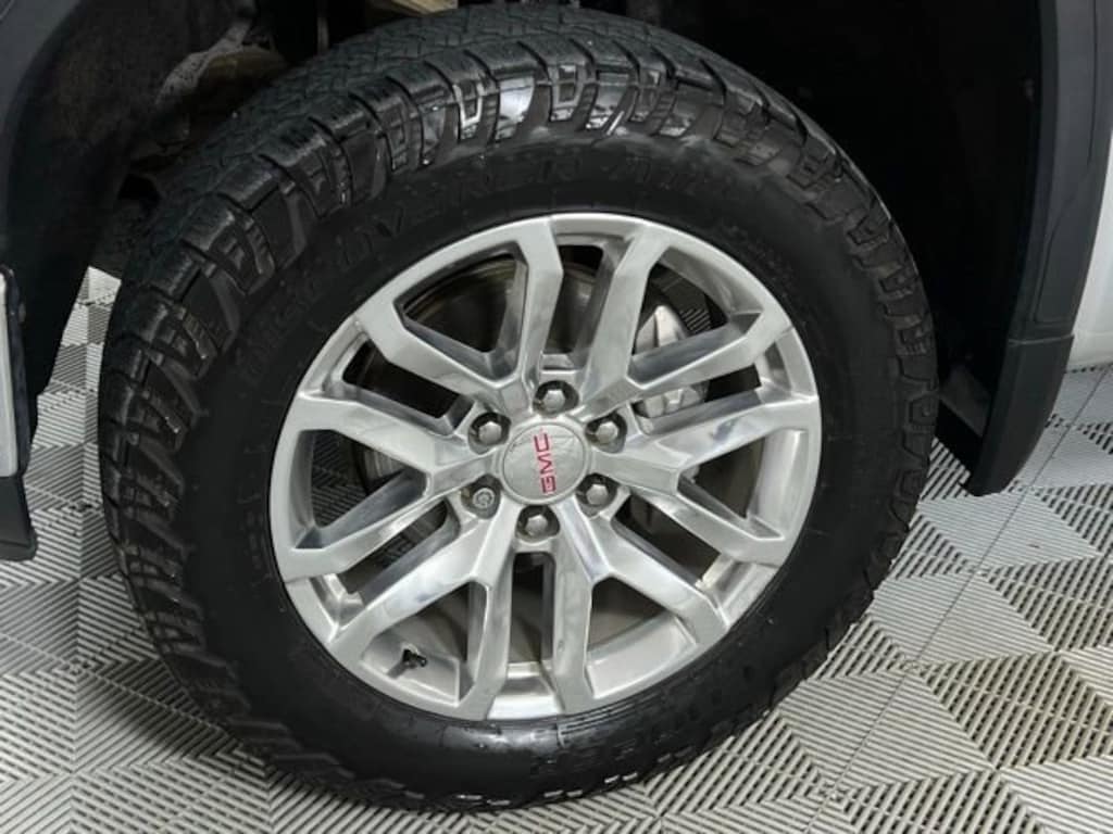 Used 2020 GMC Sierra 1500 SLT Truck