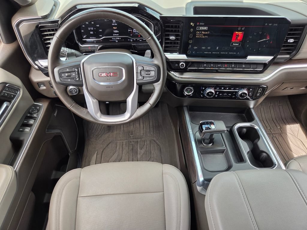 2023 GMC Sierra 1500 SLT - Photo 12