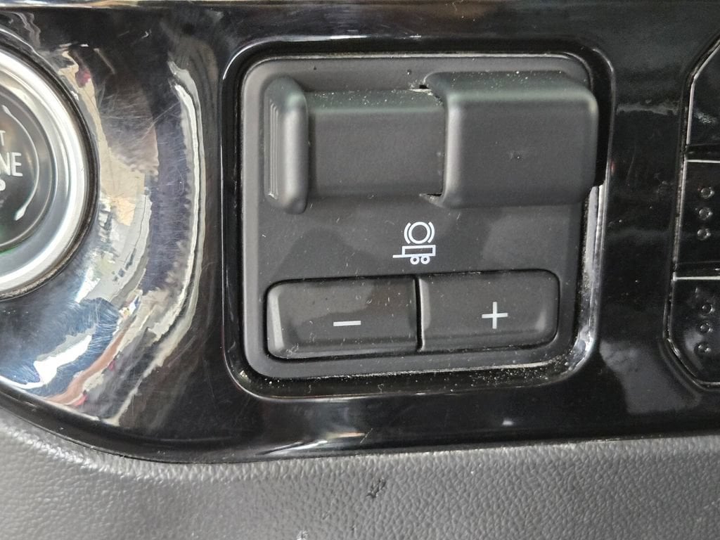 2023 Chevrolet Silverado 1500 LTZ - Photo 26