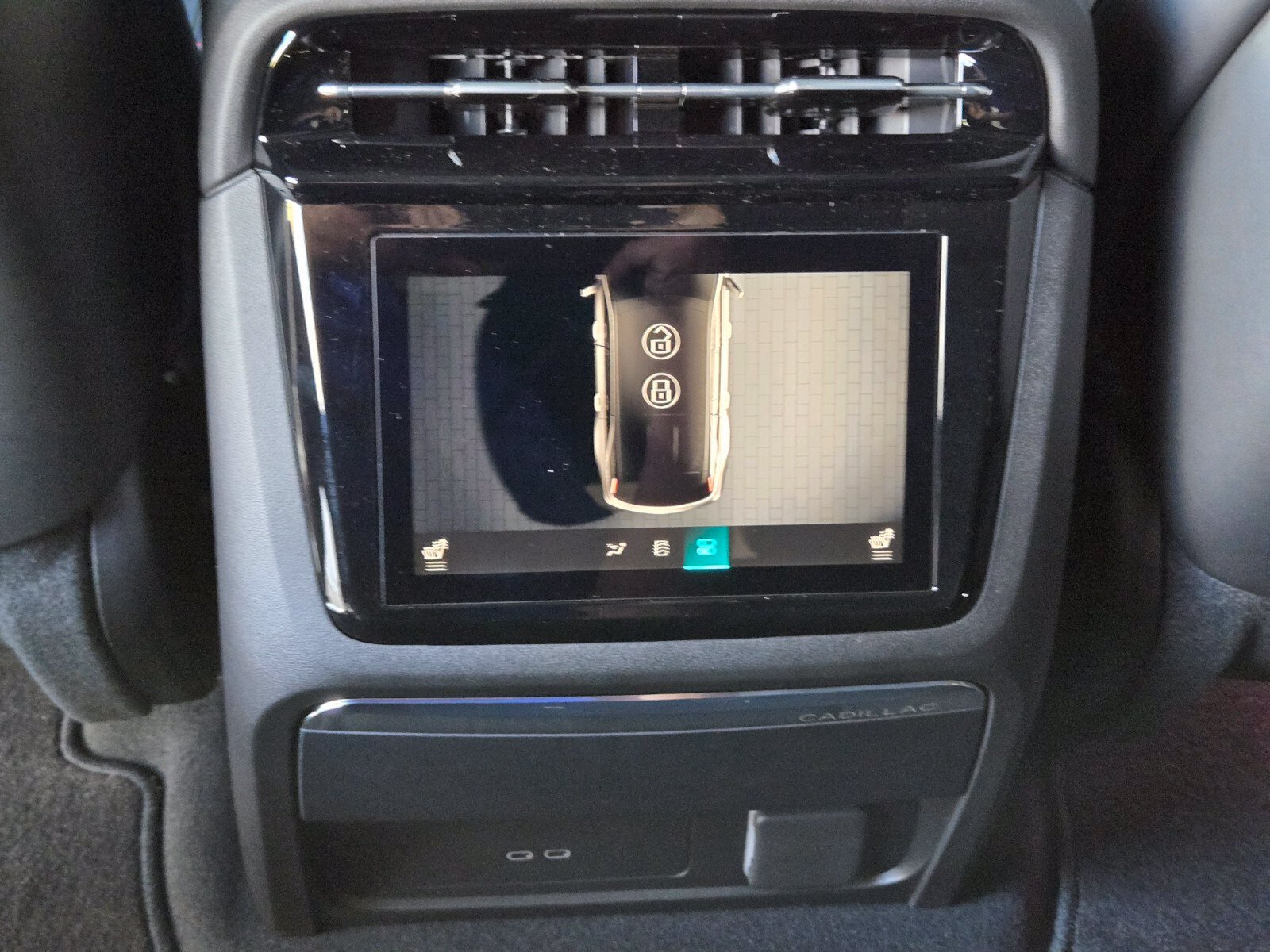 2026 Cadillac Escalade IQ Sport - Photo 11