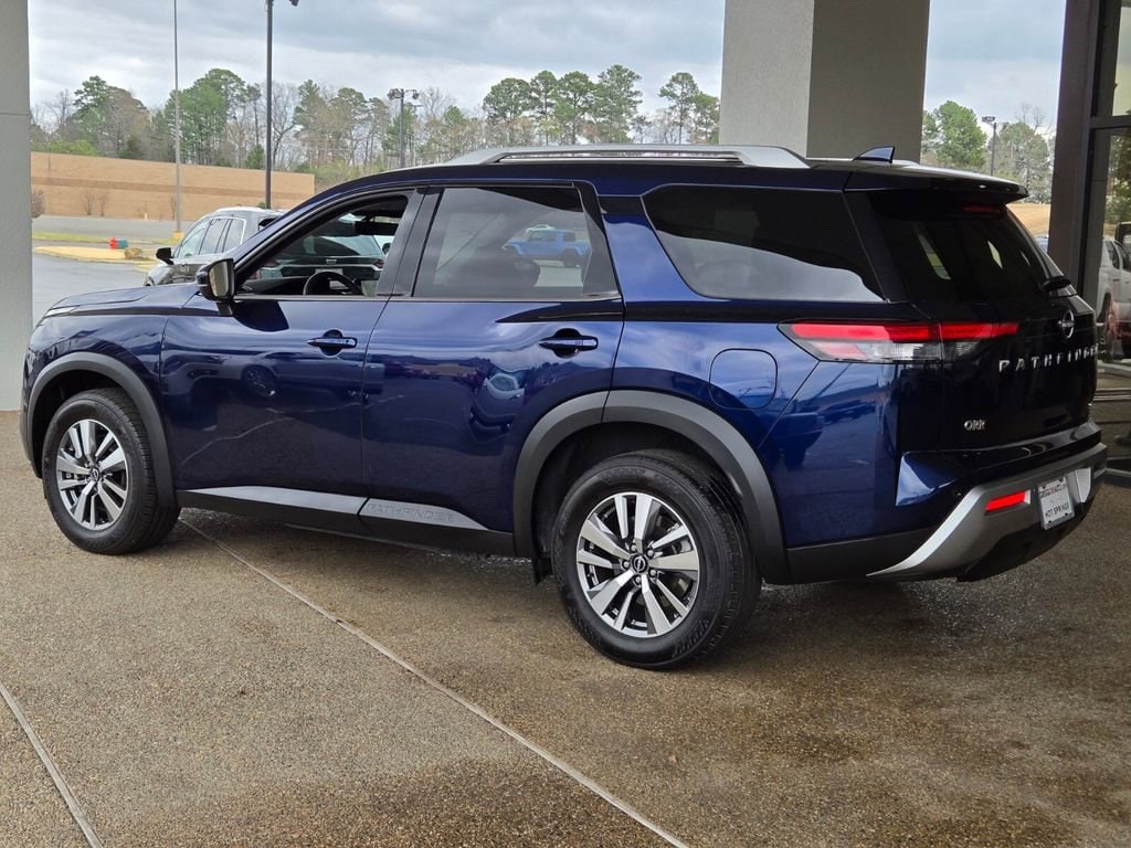 Used 2025 Nissan Pathfinder SL