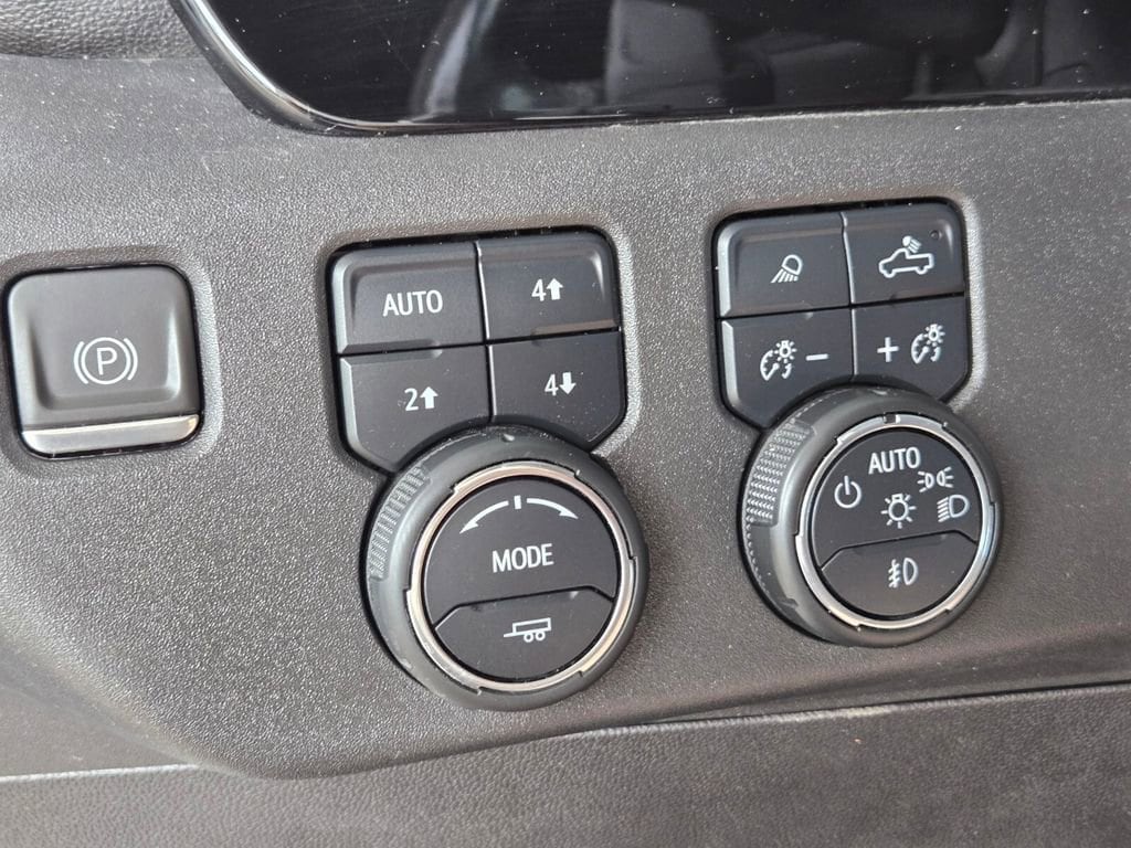 2023 Chevrolet Silverado 1500 LTZ - Photo 37