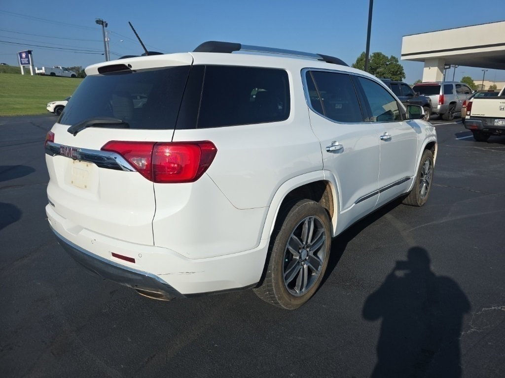 2019 Gmc Acadia Denali photo 3