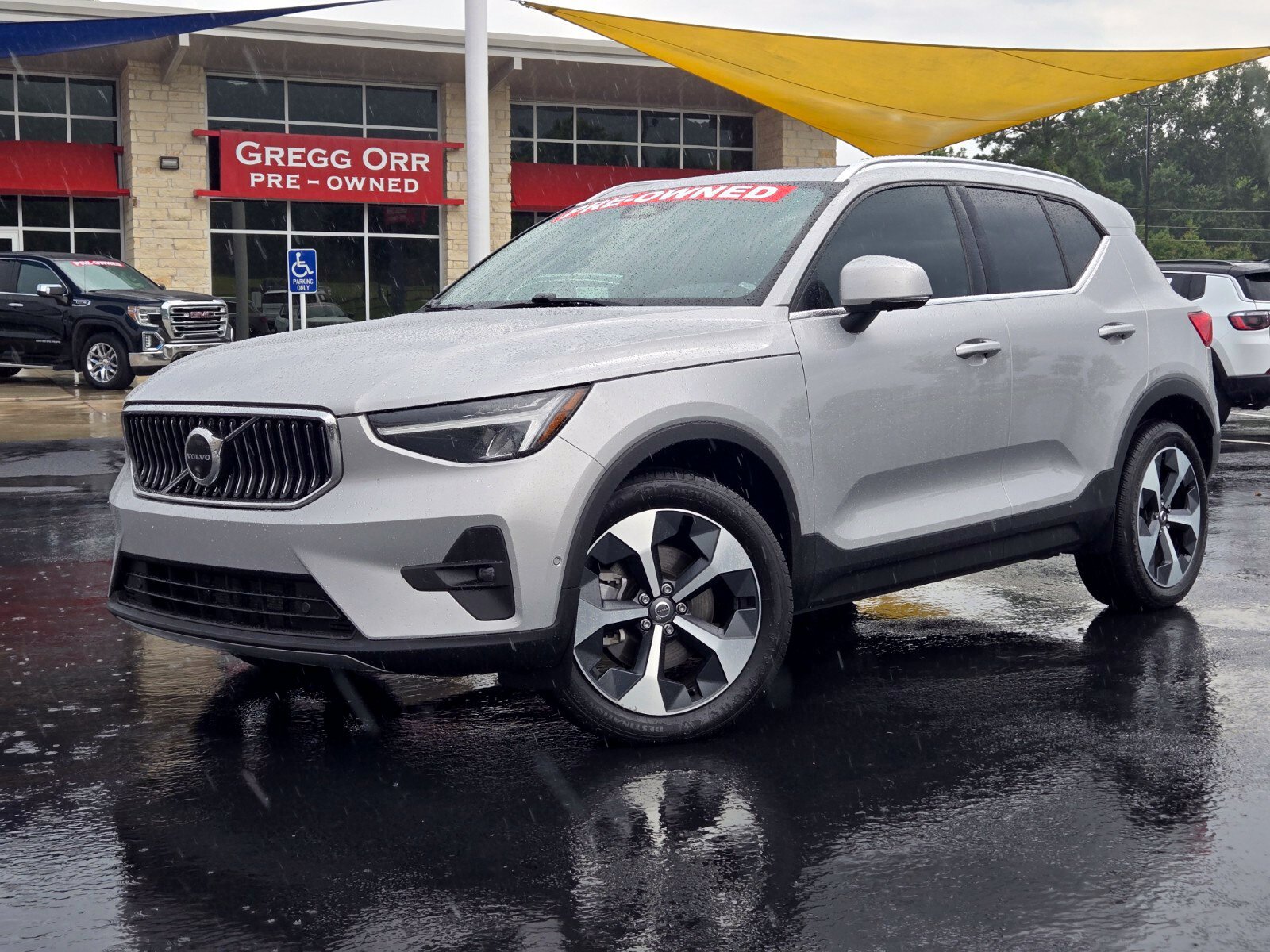 2024 Volvo XC40