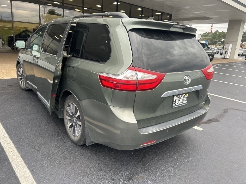 Used 2019 Toyota Sienna XLE Auto Access Seat