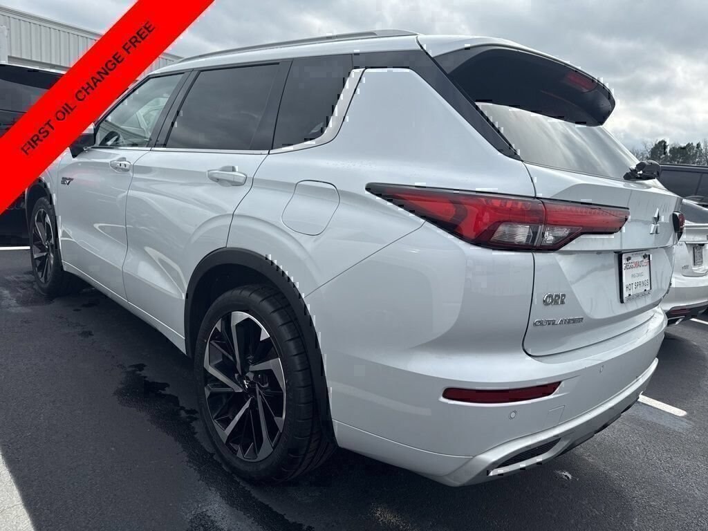 Used 2024 Mitsubishi Outlander Plug-In Hybrid SEL