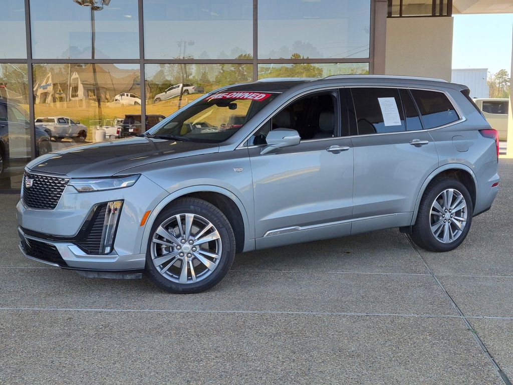 2025 Cadillac XT6 Premium Luxury Auto's photo
