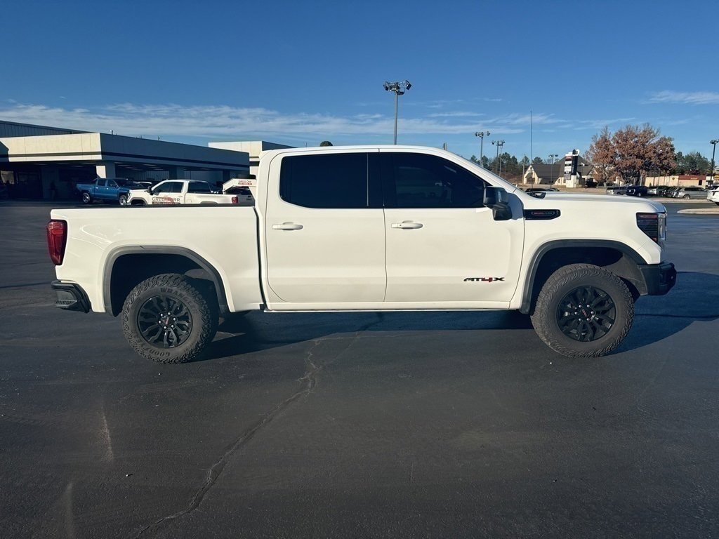 2023 GMC Sierra 1500 AT4X's photo