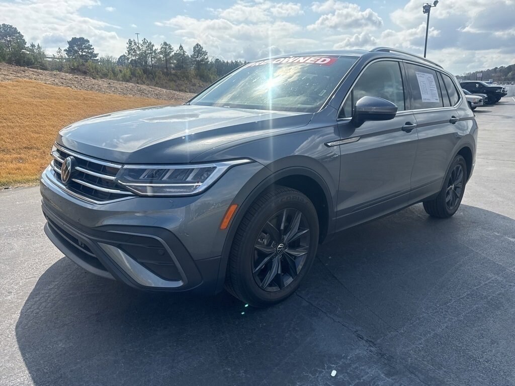 Used 2024 Volkswagen Tiguan SE