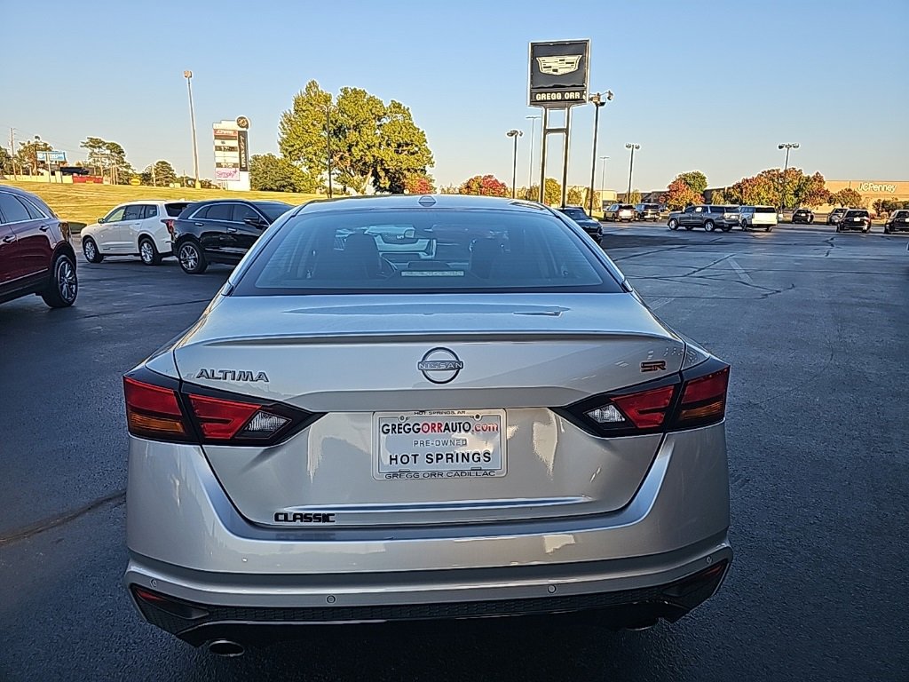 2023 Nissan Altima 2.5 SR photo 4