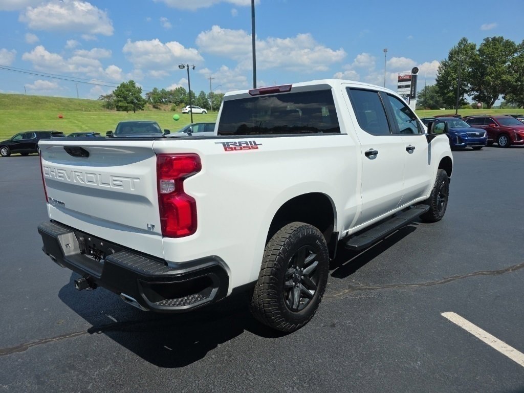 2024 Chevrolet Silverado 1500 LT Trail Boss photo 2