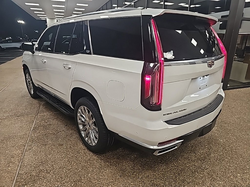 2022 Cadillac Escalade Premium Luxury photo 2