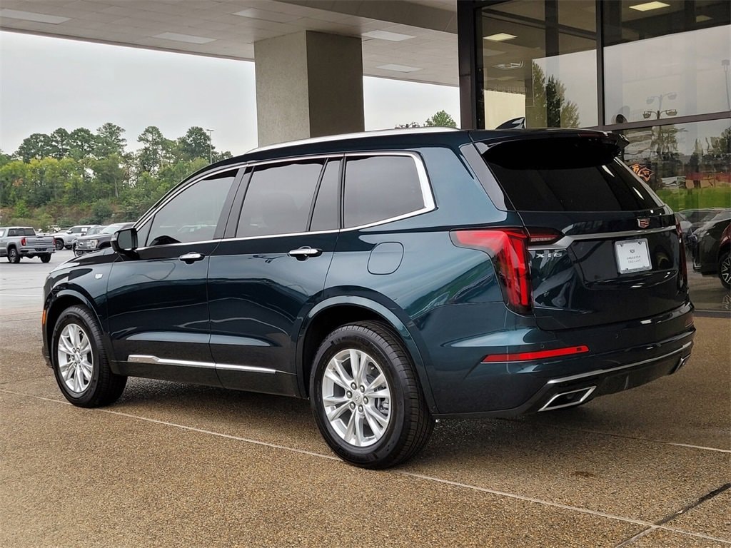 New 2025 CADILLAC XT6 Luxury SUV