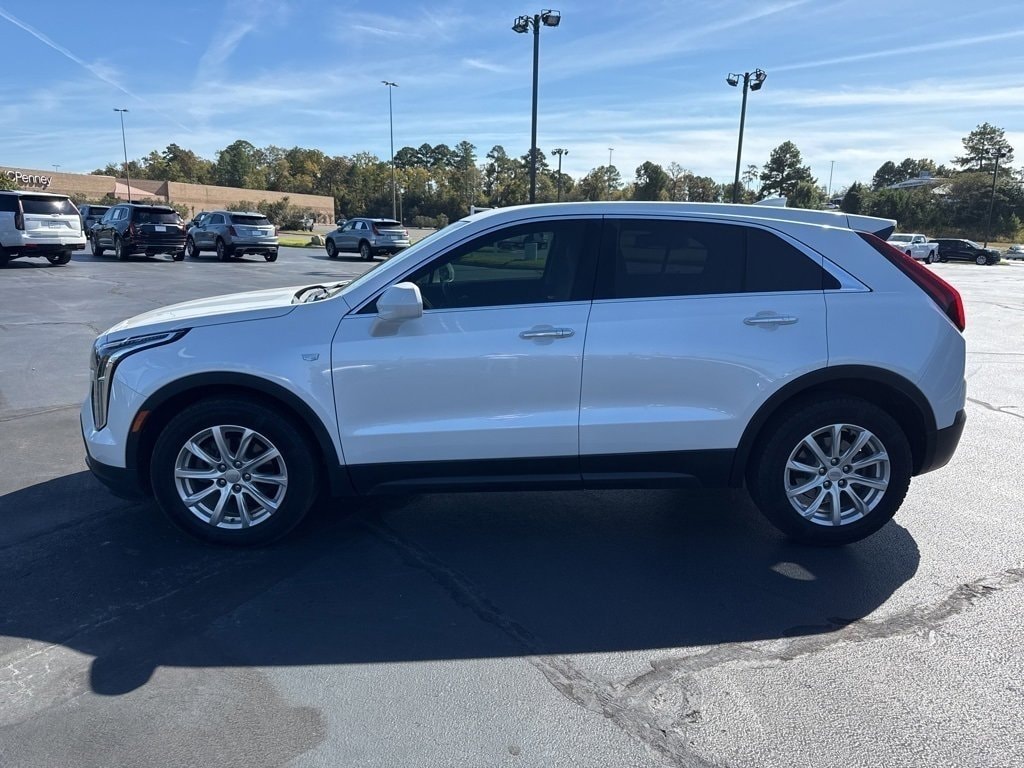 Used 2019 CADILLAC XT4 FWD Luxury SUV