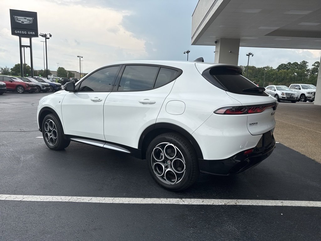 2024 Alfa Romeo Tonale Ti photo 2