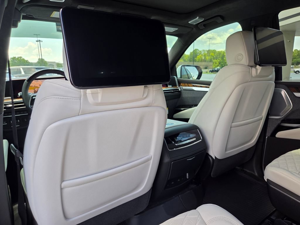 2026 Cadillac Escalade Platinum Sport - Photo 12