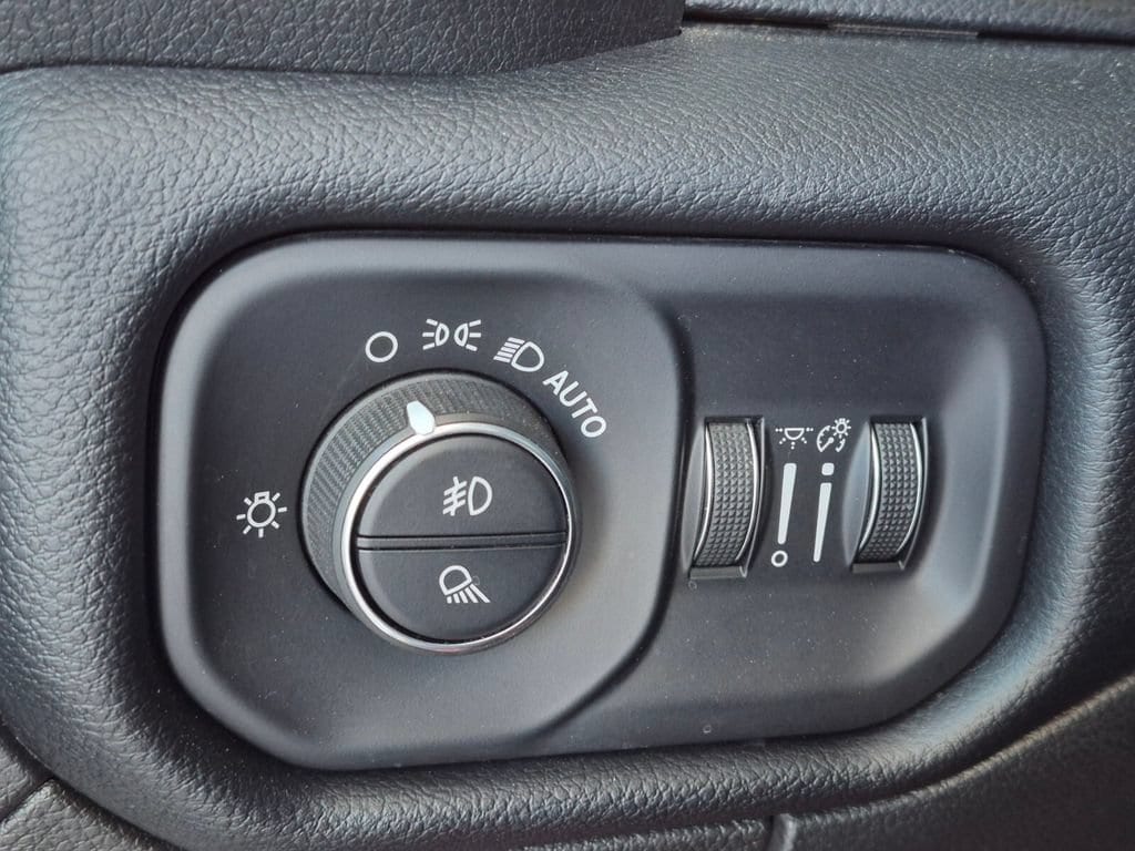 2022 RAM Ram 1500 Pickup Laramie - Photo 36