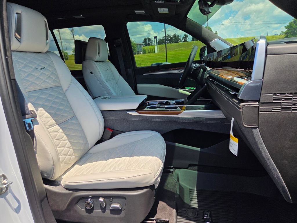 2026 Cadillac Escalade Platinum Sport - Photo 21