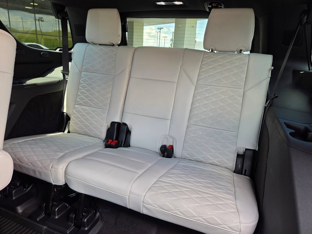 2026 Cadillac Escalade Platinum Sport - Photo 13