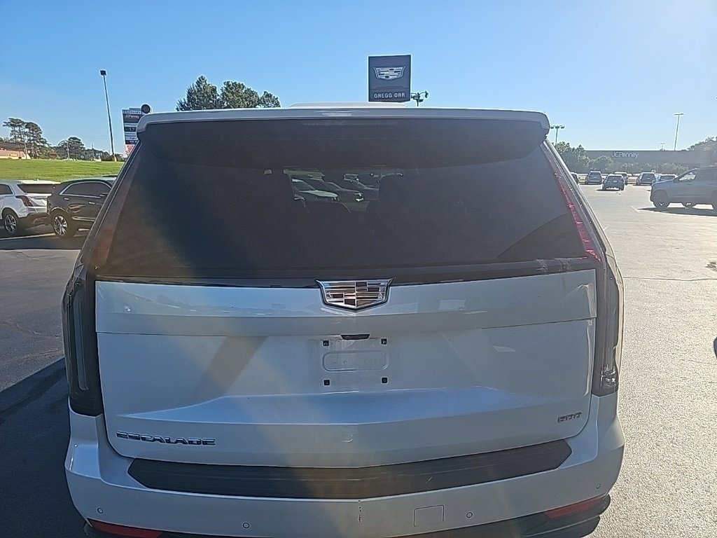 2024 Cadillac Escalade Sport photo 2