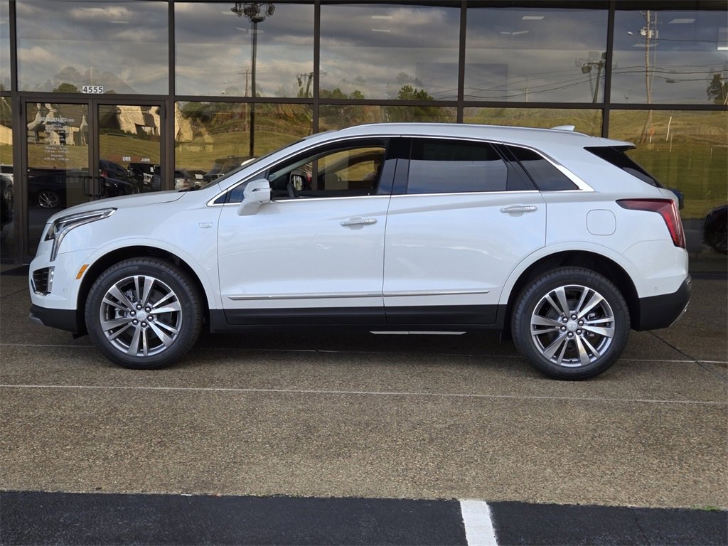 2025 Cadillac XT5 Premium Luxury photo 3