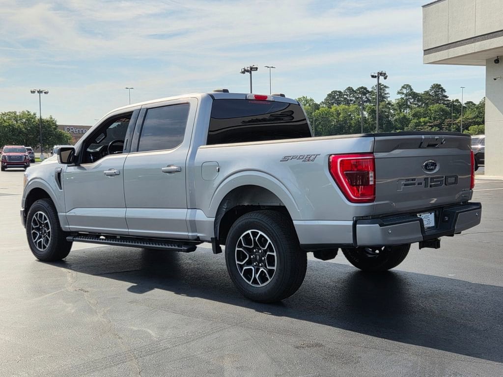 2022 Ford F-150 XLT - Photo 3