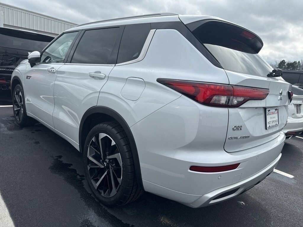 Used 2024 Mitsubishi Outlander Plug-In Hybrid SEL