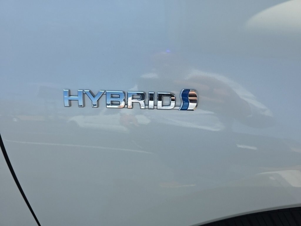 Used 2021 Toyota Venza LE