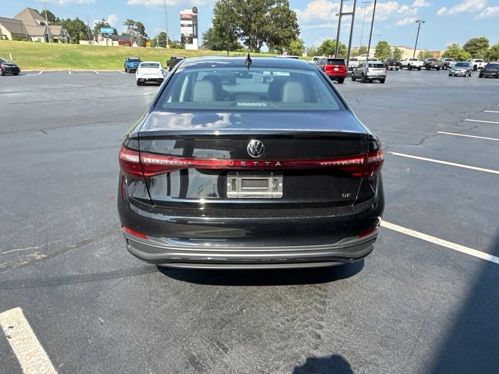 Used 2025 Volkswagen Jetta SE