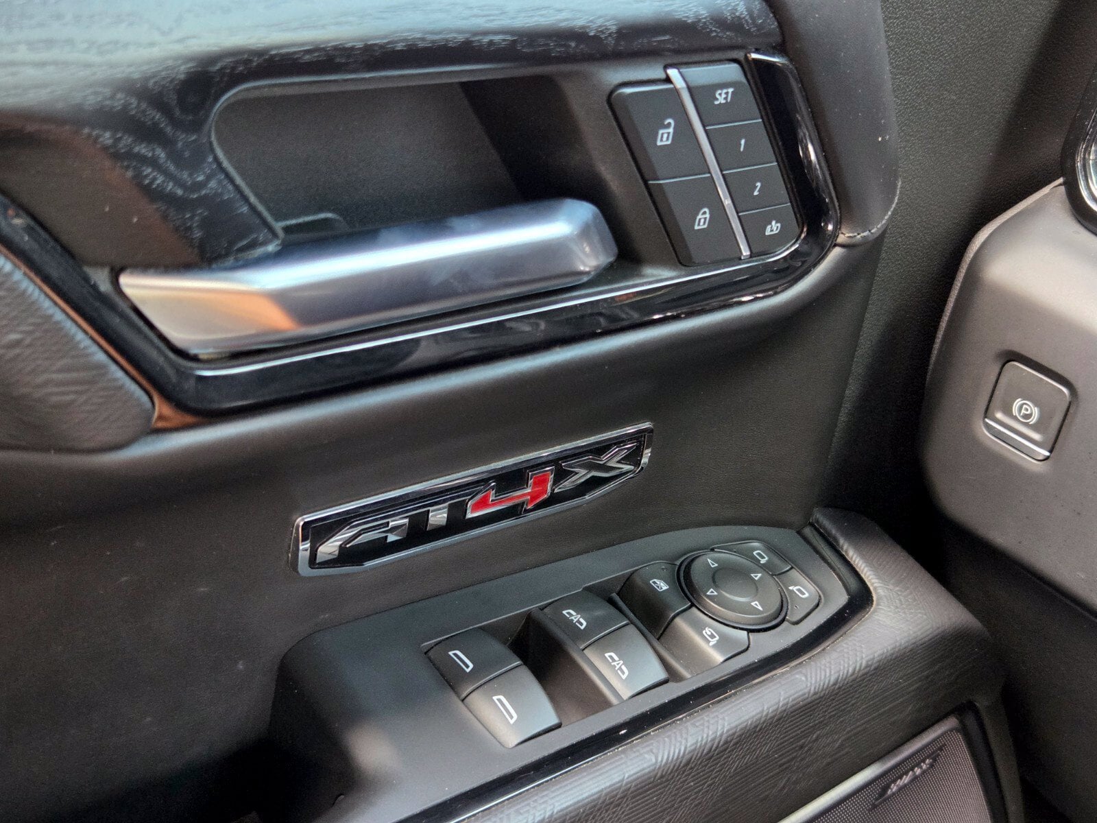 2023 GMC Sierra 1500 AT4X - Photo 34