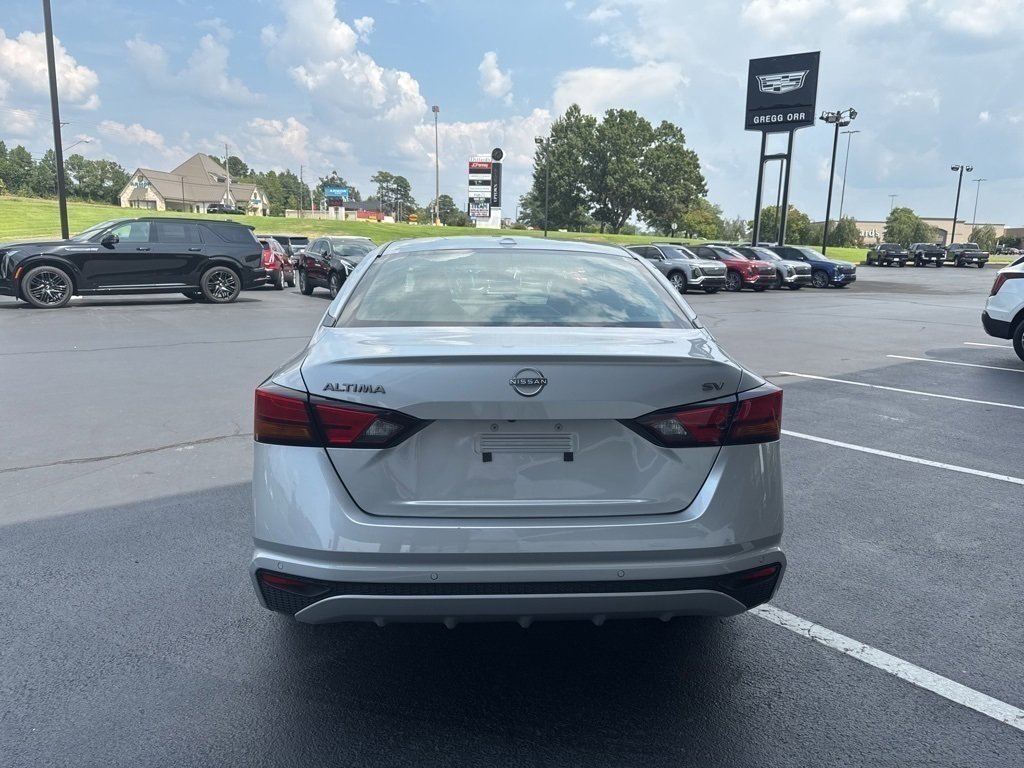 2024 Nissan Altima 2.5 SV photo 4