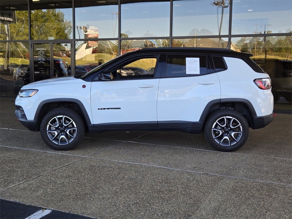 Used 2024 Jeep Compass Trailhawk