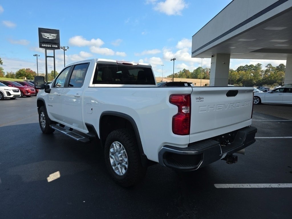 2023 Chevrolet Silverado 2500HD LT photo 4