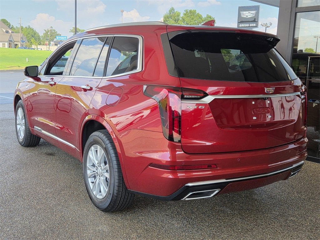2025 Cadillac XT6 Luxury photo 3