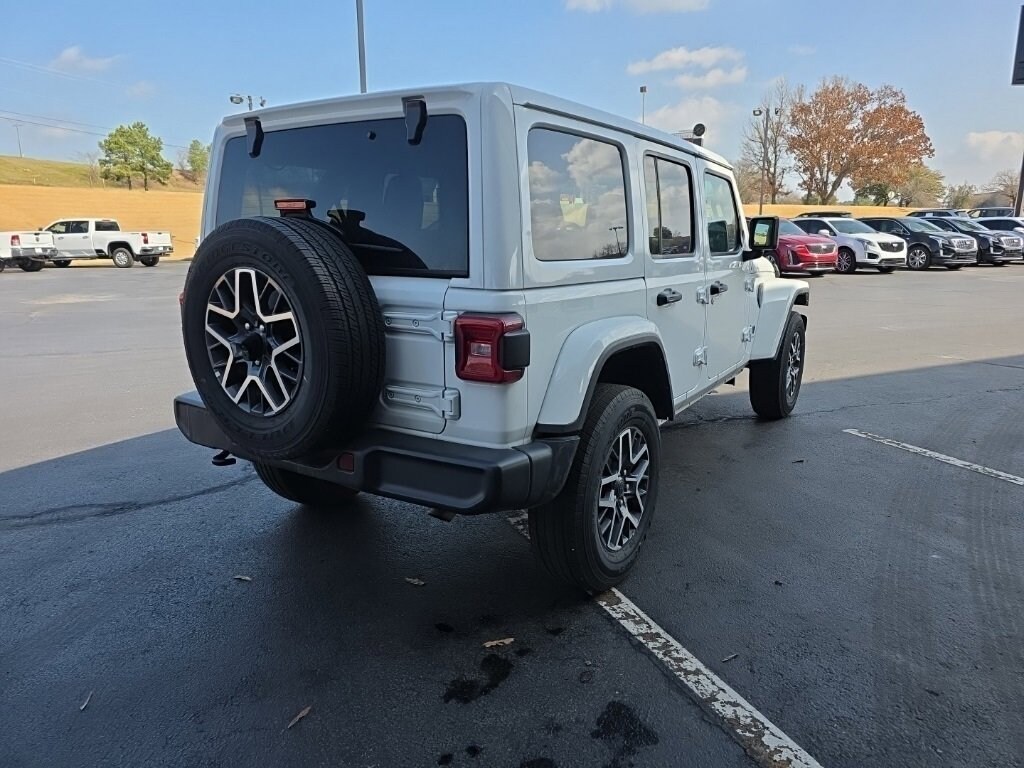 Used 2025 Jeep Wrangler Sahara