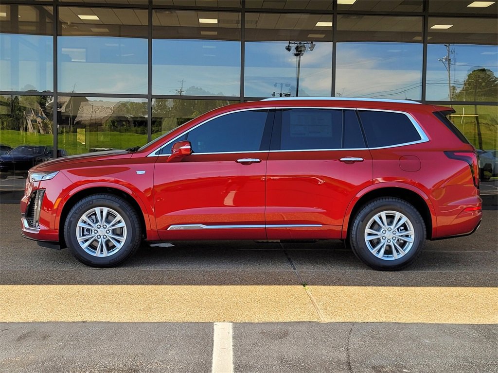 2025 Cadillac XT6 Luxury photo 2