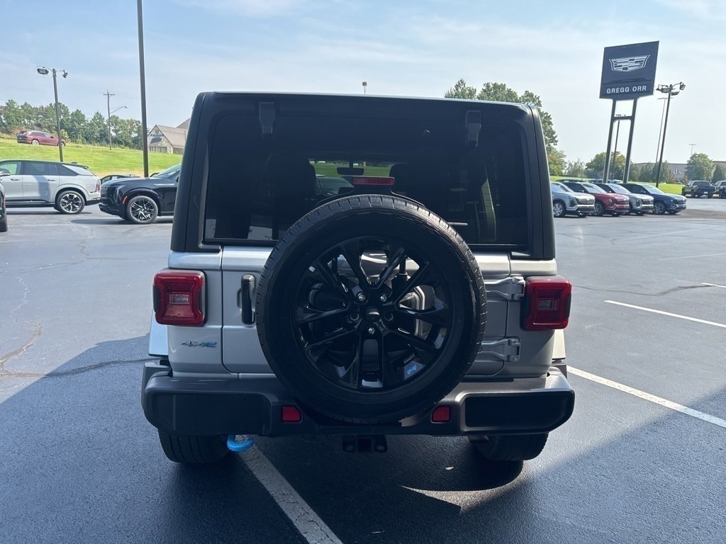 2023 Jeep Wrangler 4xe Sahara photo 4