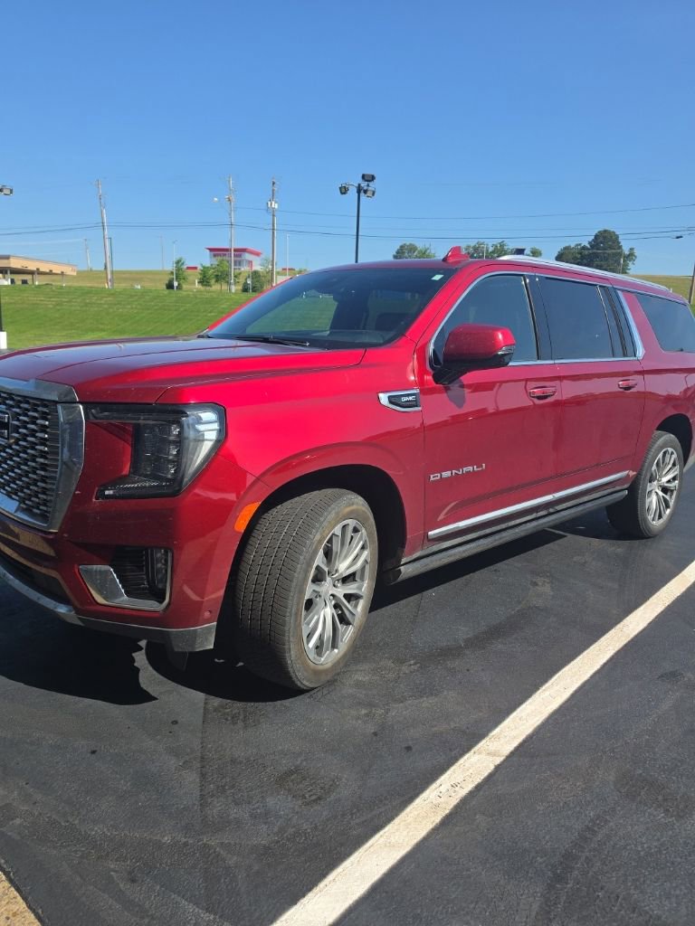 2023 GMC Yukon Denali AWD's photo