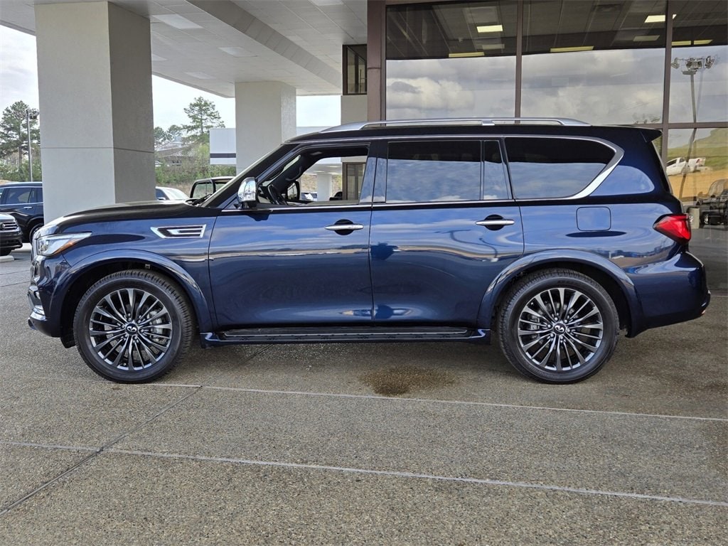 Used 2023 INFINITI QX80 Sensory
