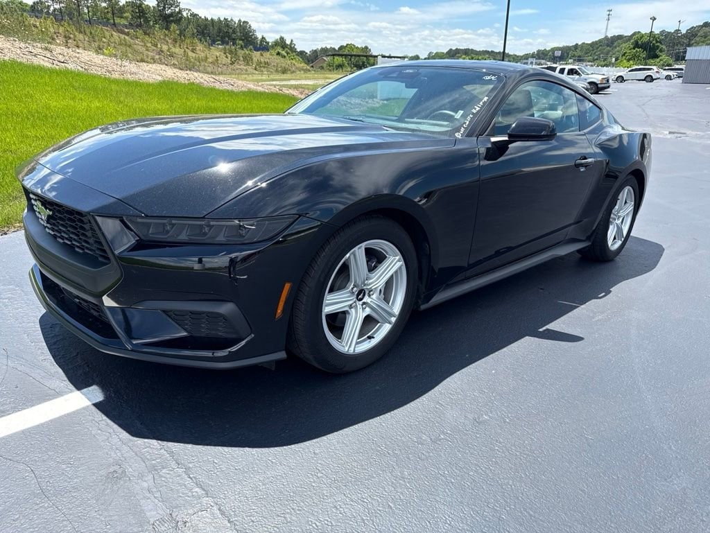 2026 Ford Mustang EcoBoost Fastback's photo
