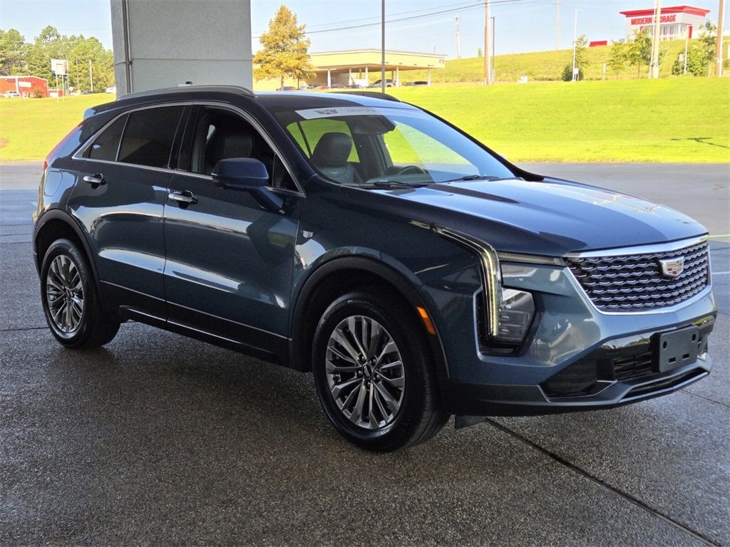 Used 2025 CADILLAC XT4 Premium Luxury SUV