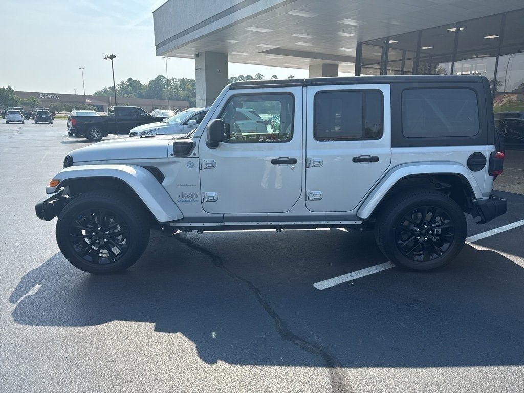2023 Jeep Wrangler 4xe Sahara photo 2